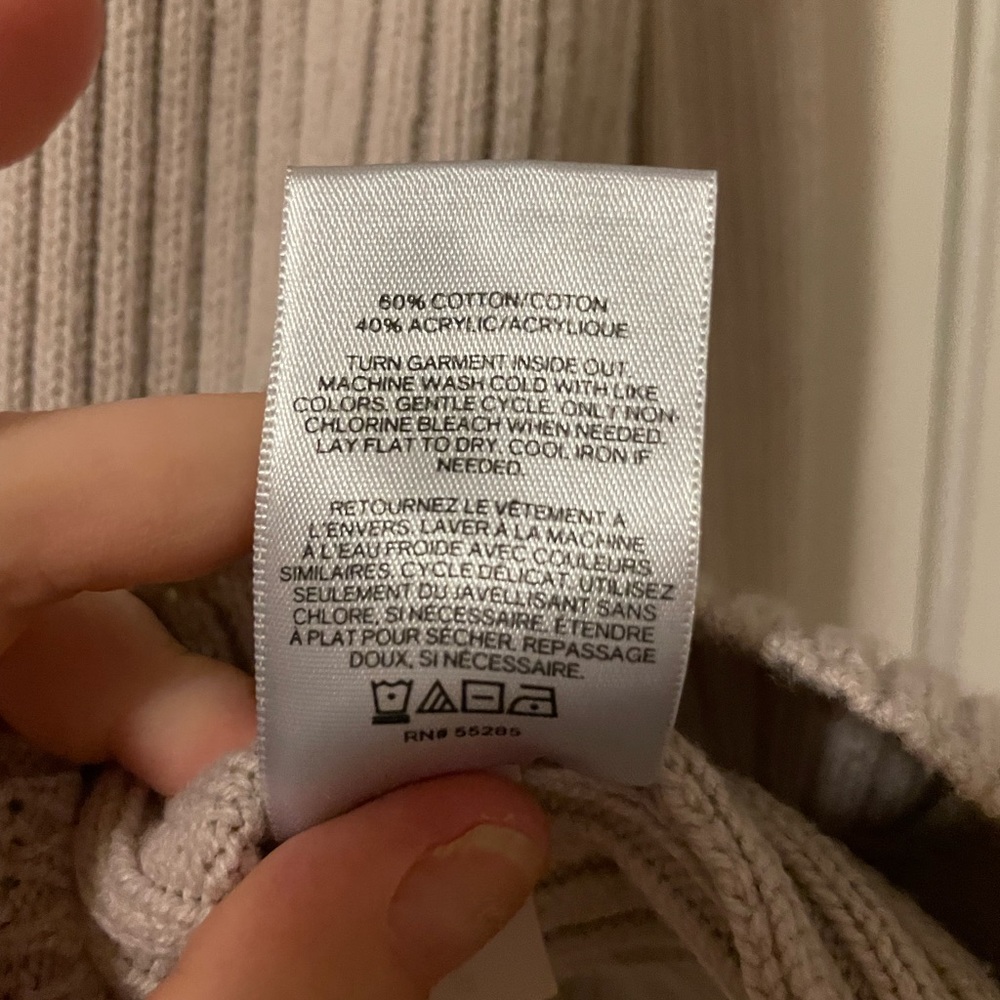 Express Grey Ribbed Sweater - Picture 3 of 3